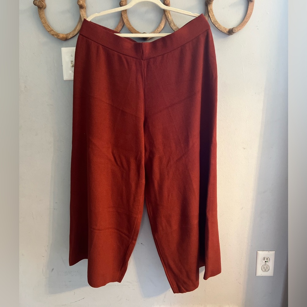 Women’s wide leg trousers